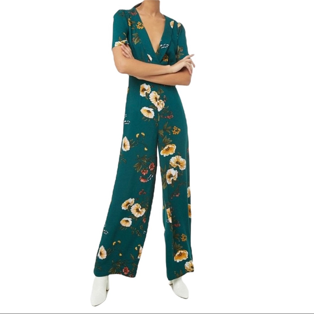 NWT Forever 21 Floral Green Wide Leg Jumpsuit Vneck Short Sleeve Yellow S